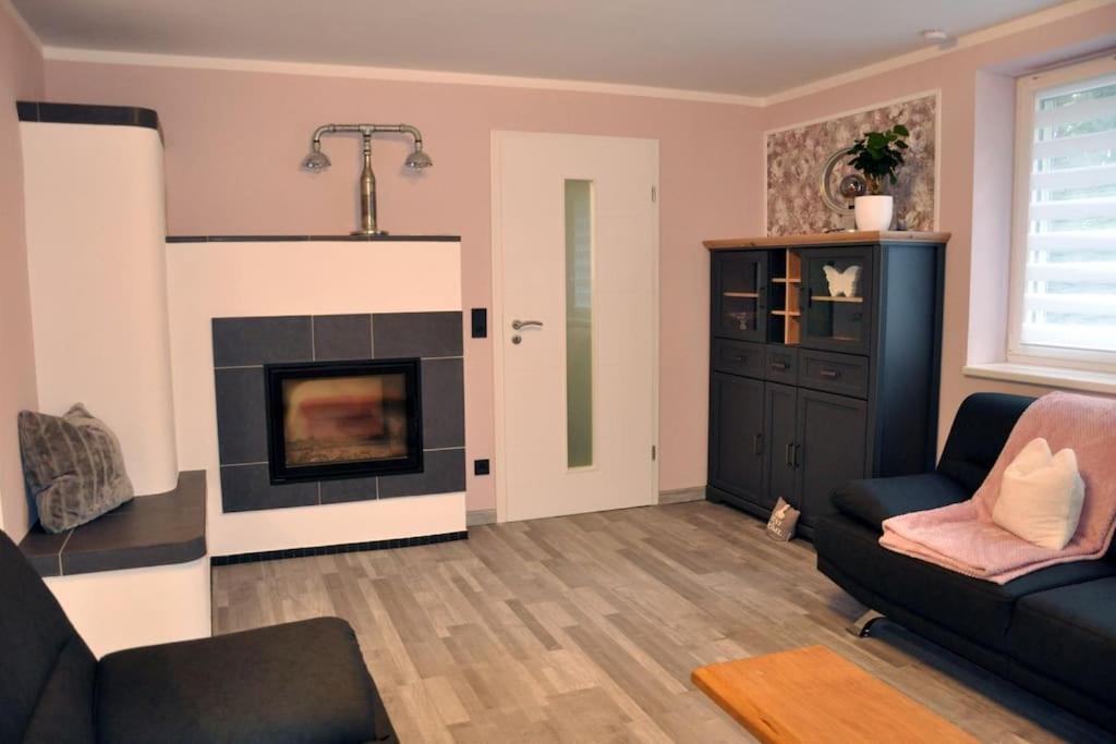-Haus Am Waeldchen- Apartment Zehdenick Bagian luar foto